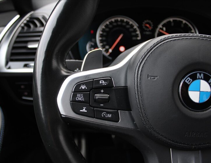 BMW X3 SUV / Terénní 3,0 l 195 kw