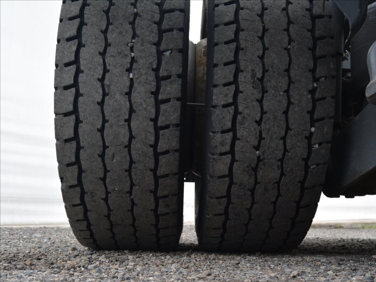 Mercedes-Benz Ostatní Ostatní 0,0 330 kw