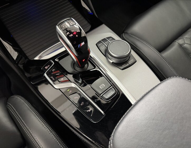 BMW X3 SUV / Terénní 3,0 l 353 kw