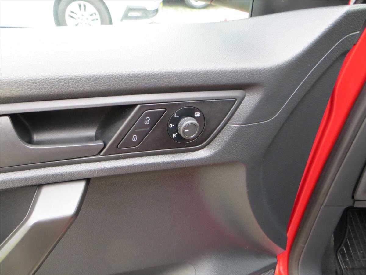 Volkswagen Caddy Skříň 1,4 l 81 kw