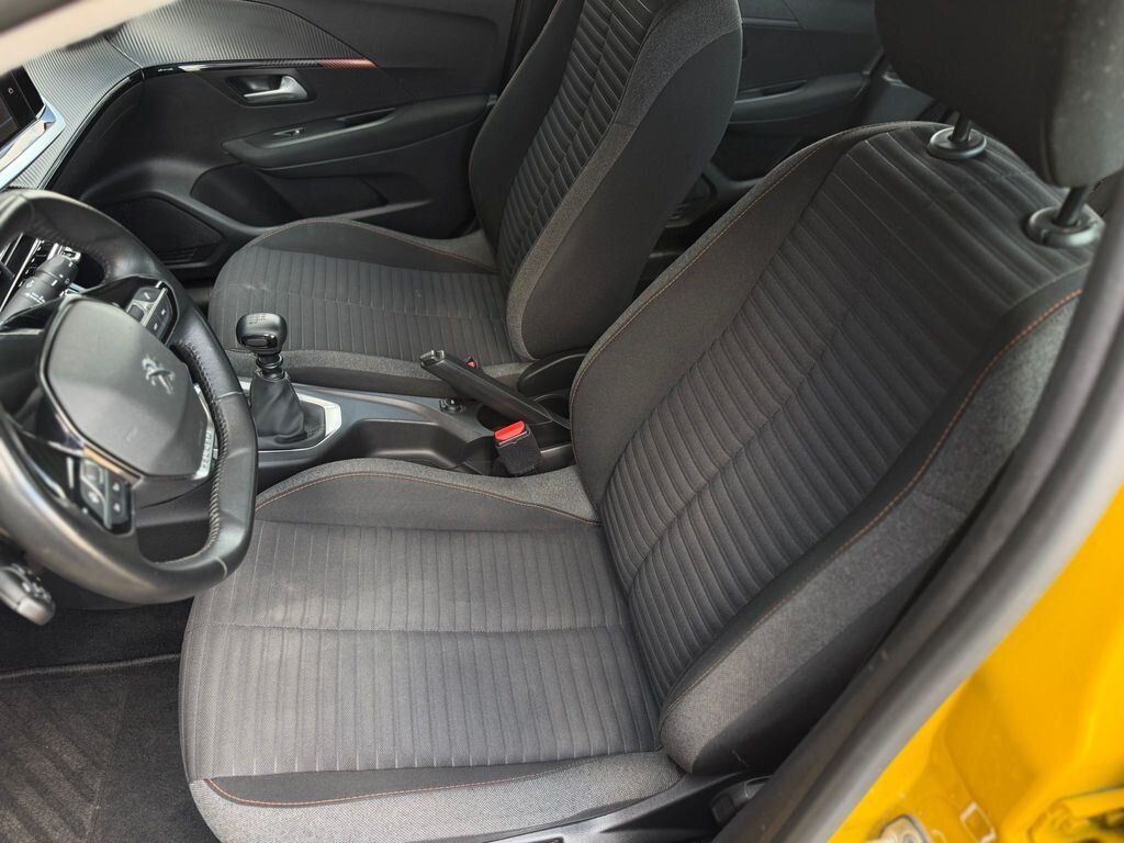 Peugeot 208 Hatchback 1,2 l 74 kw