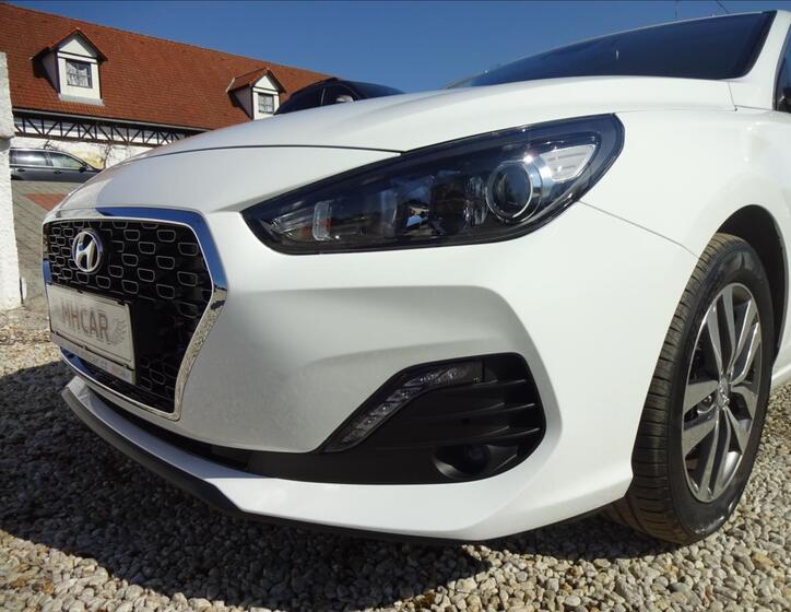 Hyundai i30 12