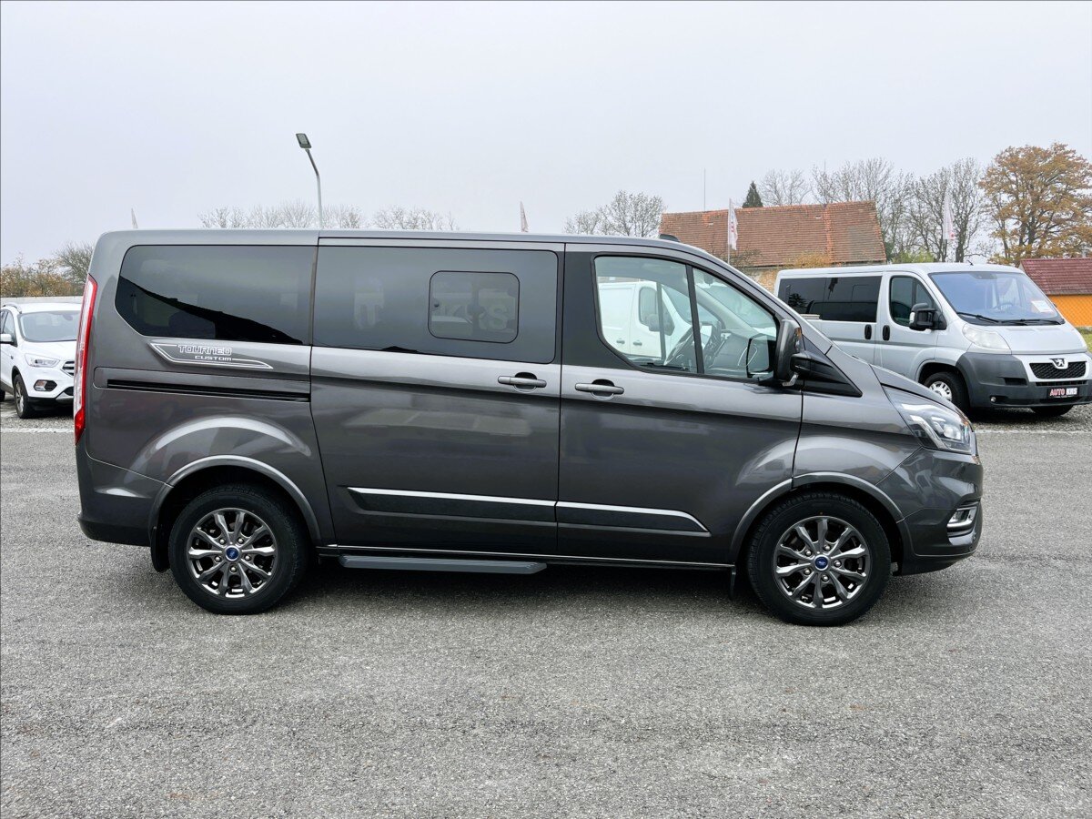 Ford Tourneo Custom Kombi 2,0 l 136 kw