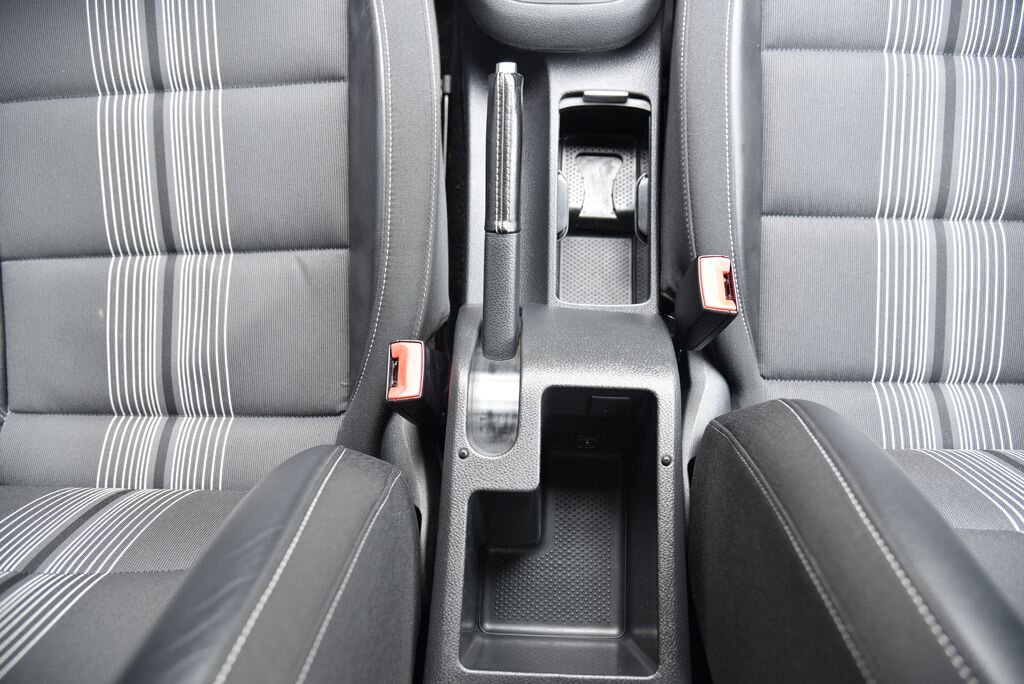 Volkswagen Golf Kombi 1,6 l 77 kw