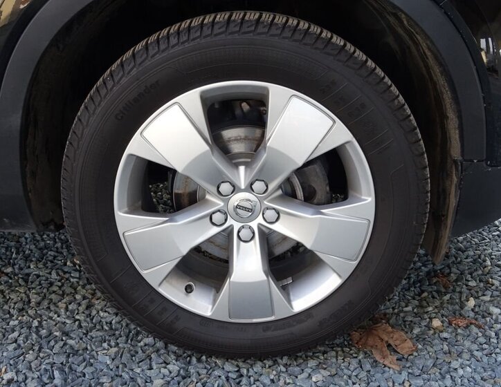 Volvo XC40 SUV 2,0 l 110 kw