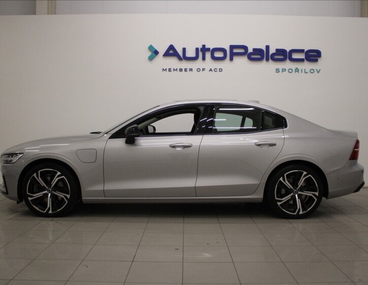 Volvo S60 Sedan 2,0 l 335 kw