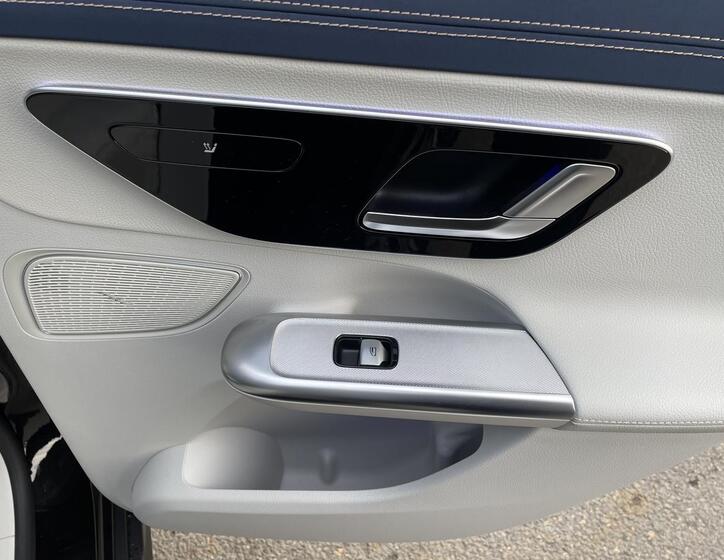 Mercedes-Benz EQE 19