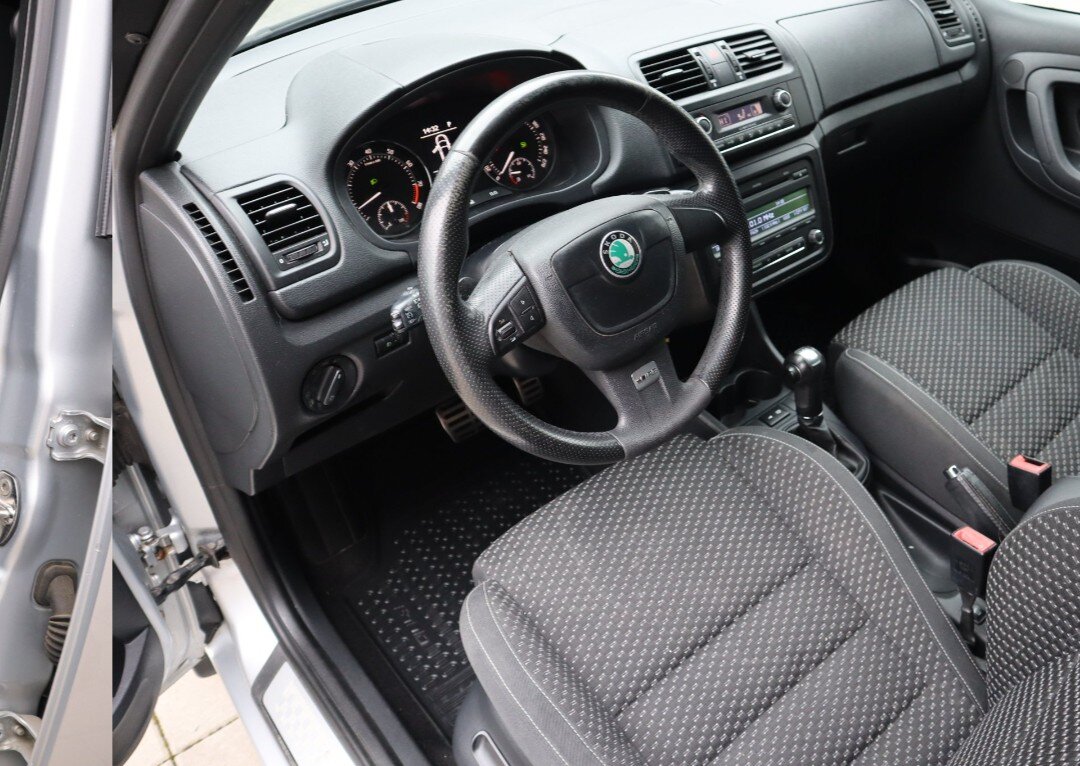 Škoda Fabia Hatchback 1,4 l 132 kw