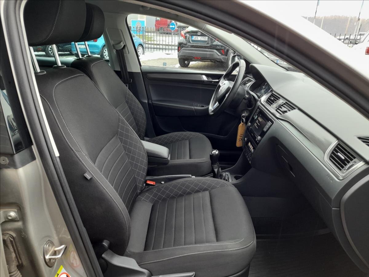 Škoda Rapid Liftback 999,0 81 kw