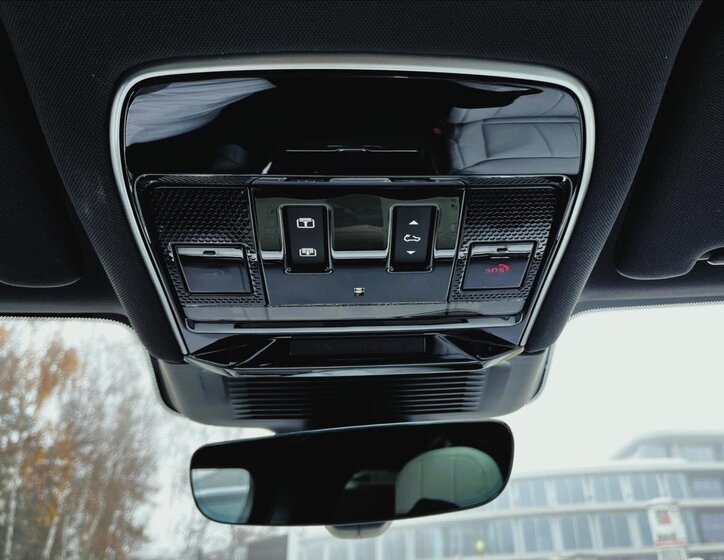 Land Rover Range Rover Sport SUV 3,0 l 221 kw