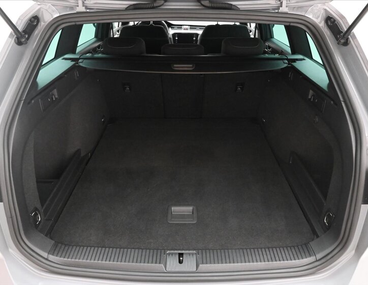 Volkswagen Passat Kombi 2,0 l 110 kw