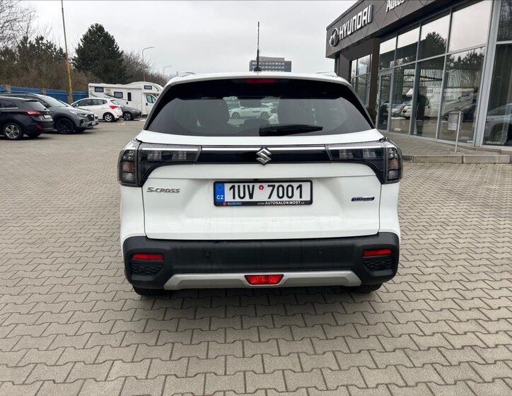 Suzuki S-Cross SUV 1,4 l 95 kw