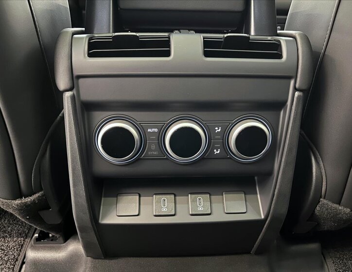 Land Rover Defender SUV / Terénní 3,0 l 257 kw