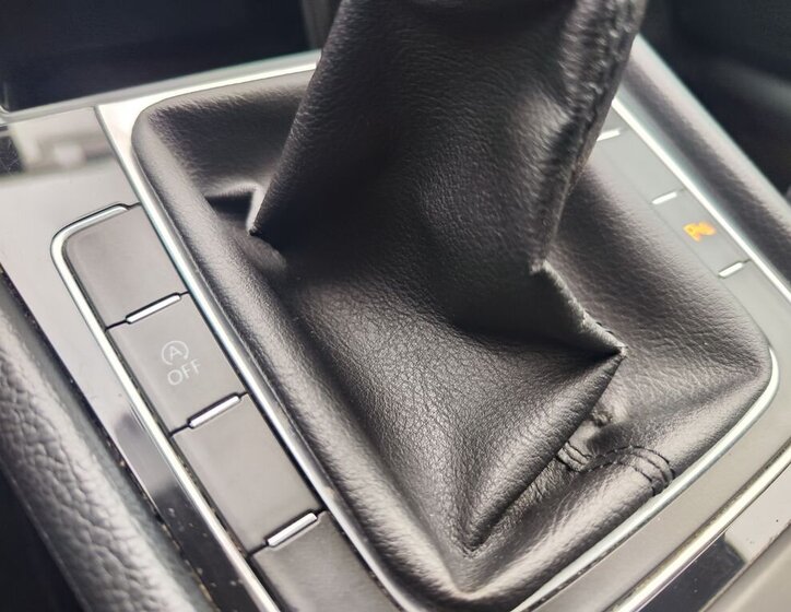 Volkswagen Golf Kombi 1,6 l 77 kw