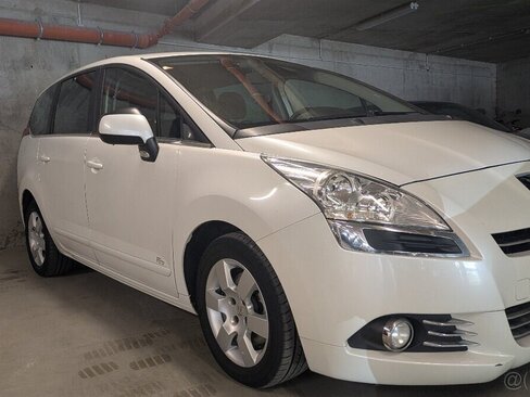 Peugeot 5008 MPV 0,0 0