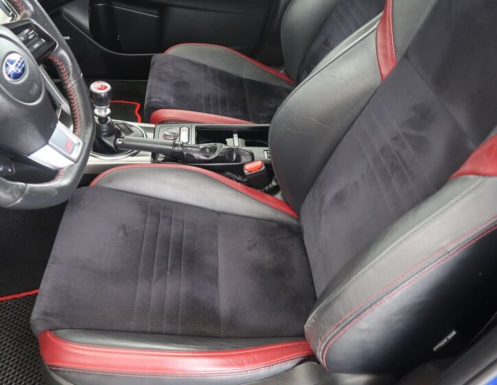 Subaru WRX STI Sedan / Limuzína 2,5 l 221 kw