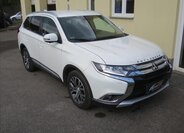 Mitsubishi Outlander SUV / Terénní 2,3 l 110 kw