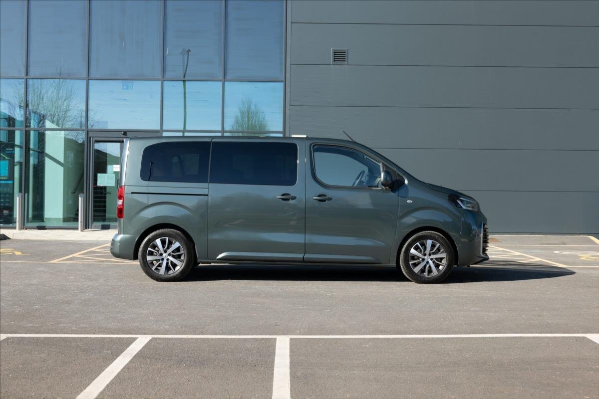 Toyota ProAce Verso MPV 2,2 l 130 kw