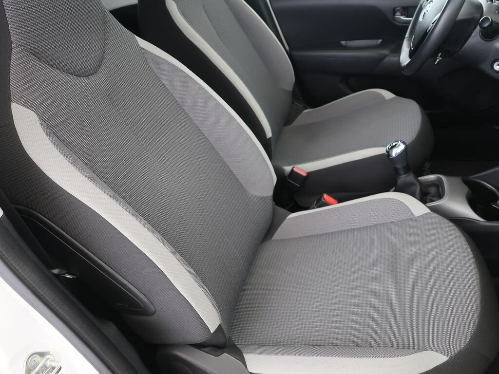 Toyota Aygo Hatchback 998,0 53 kw