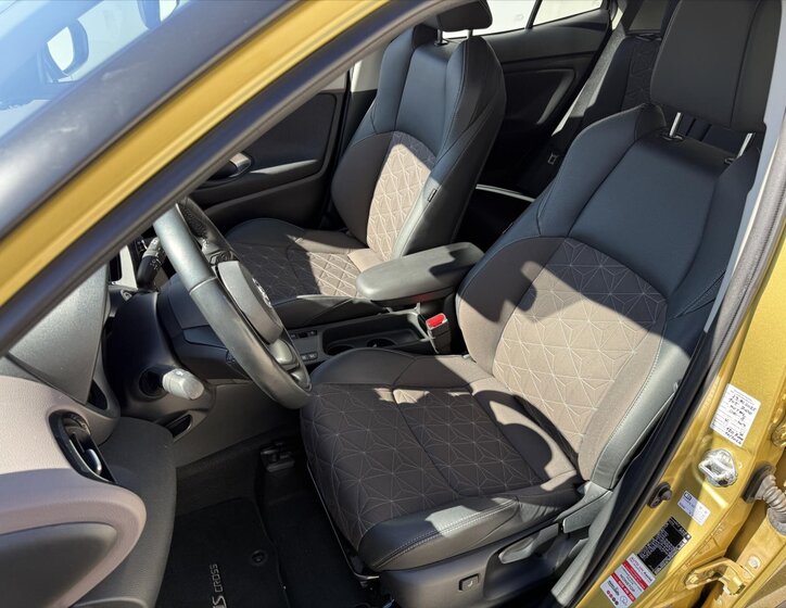 Toyota Yaris Cross SUV / Terénní 1,5 l 68 kw