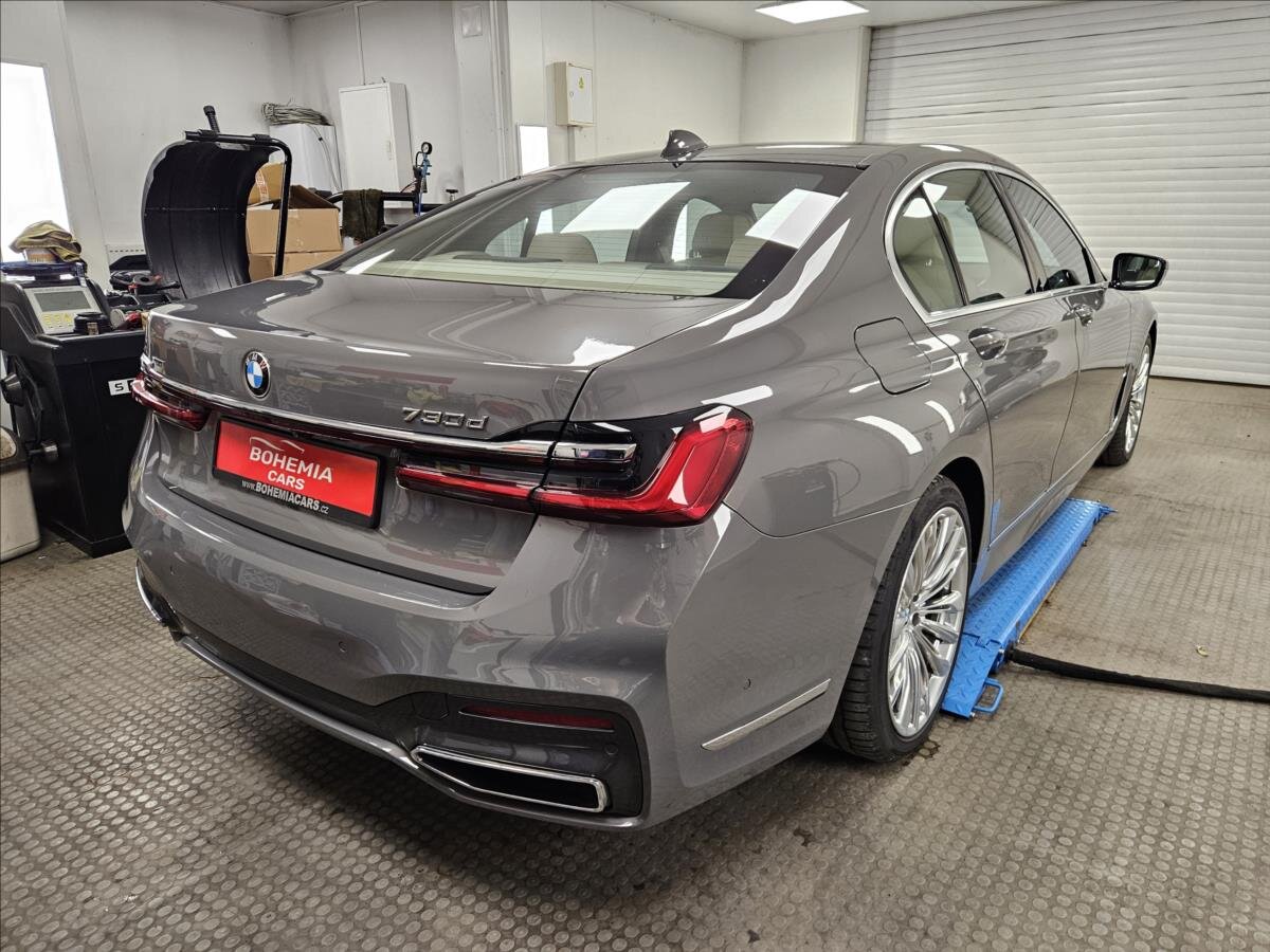 BMW Řada 7 Sedan / Limuzína 3,0 l 195 kw