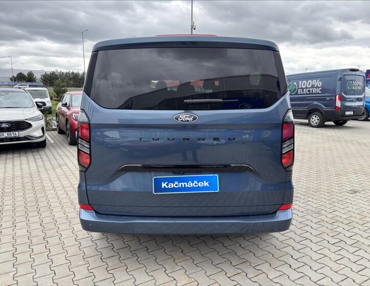 Ford Tourneo Custom Kombi 2,0 l 125 kw