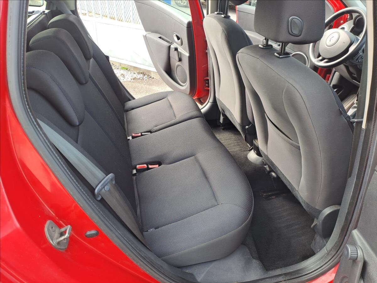 Renault Clio Kombi 1,1 l 55 kw