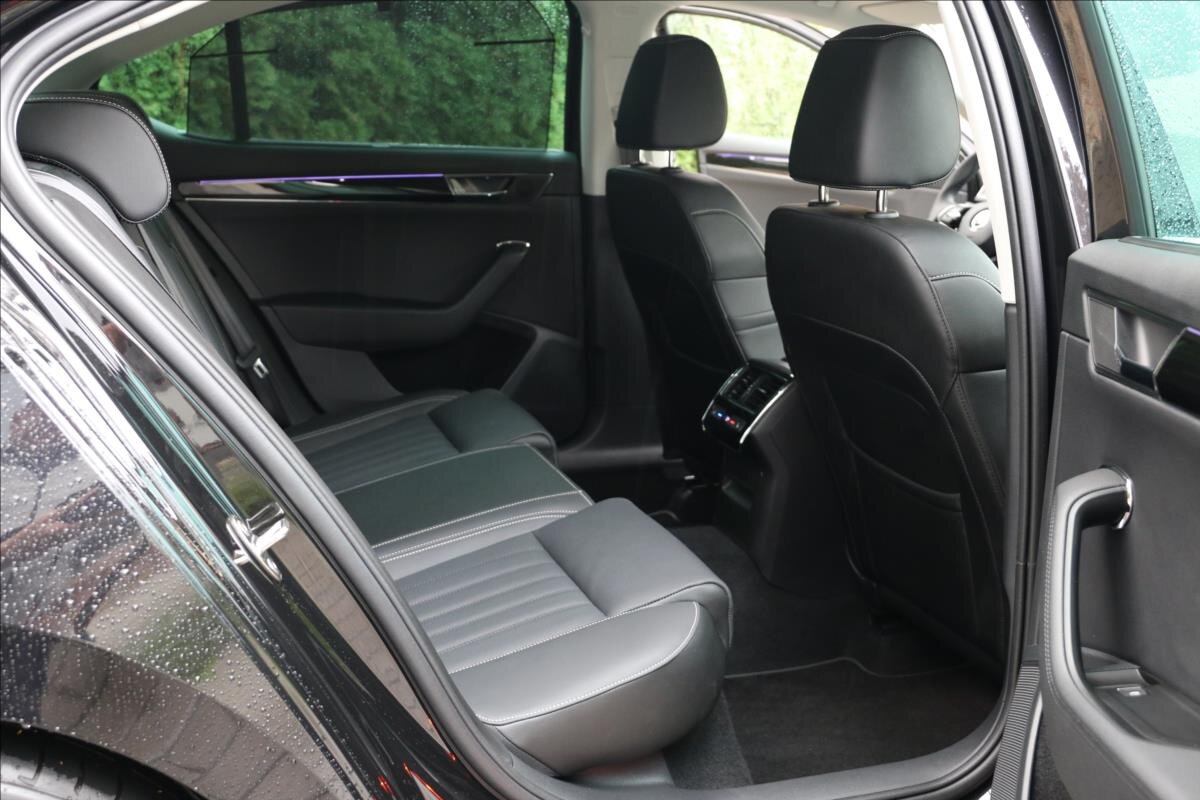 Škoda Superb Sedan / Limuzína 2,0 l 140 kw