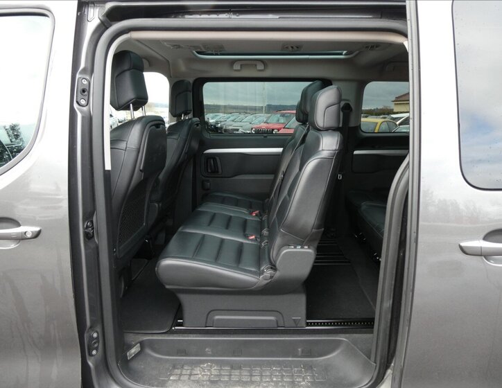 Peugeot Traveller MPV 2,0 l 130 kw