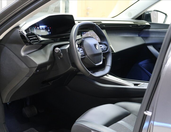 Peugeot 308 Kombi 1,5 l 96 kw