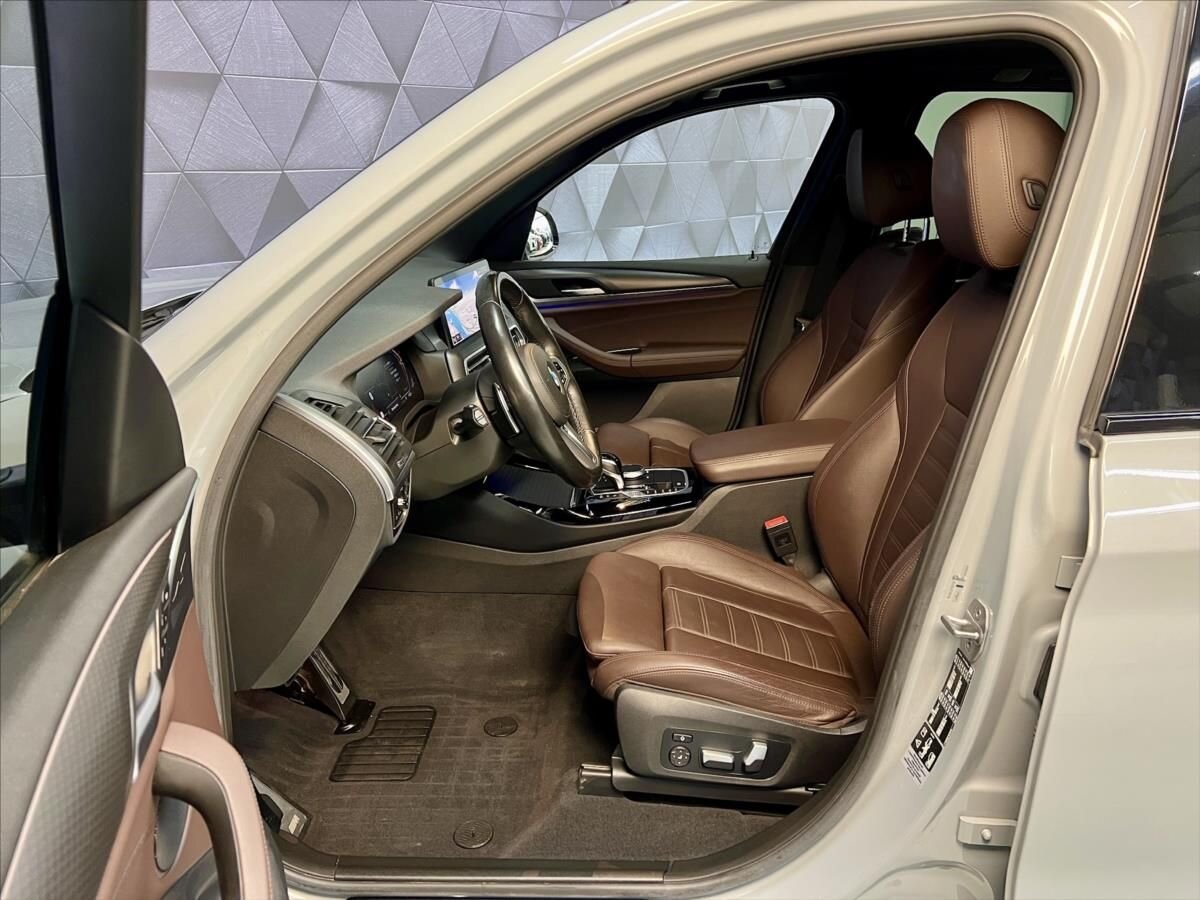 BMW X3 SUV / Terénní 2,0 l 135 kw