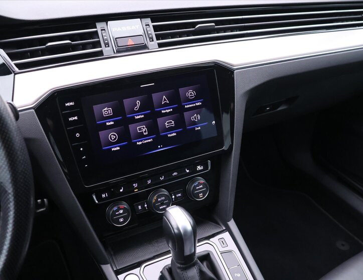 Volkswagen Passat Kombi 2,0 l 140 kw