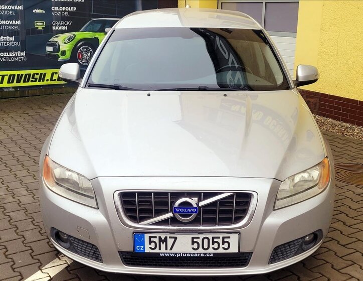 Volvo V70 Kombi 2,4 l 129 kw