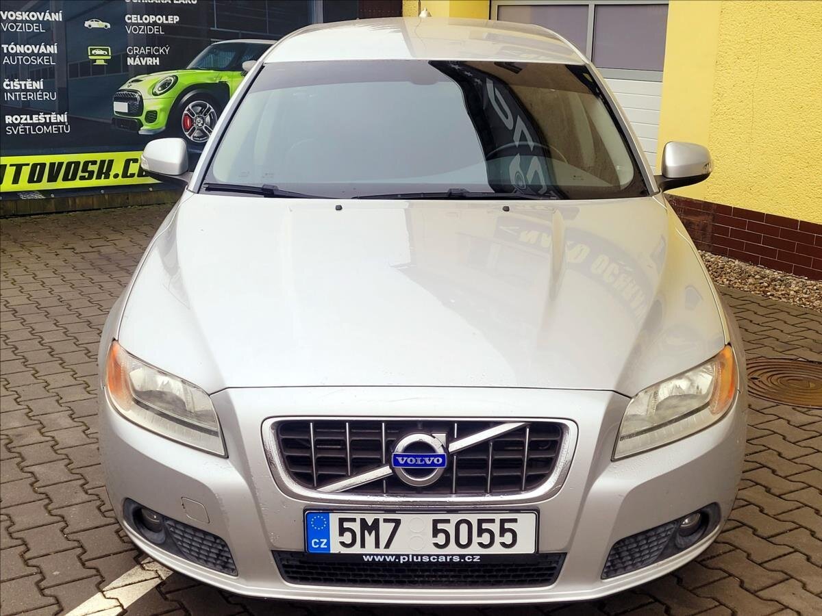 Volvo V70 Kombi 2,4 l 129 kw
