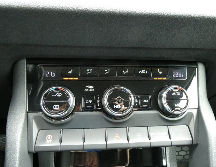 Škoda Karoq SUV / Terénní 2,0 l 110 kw