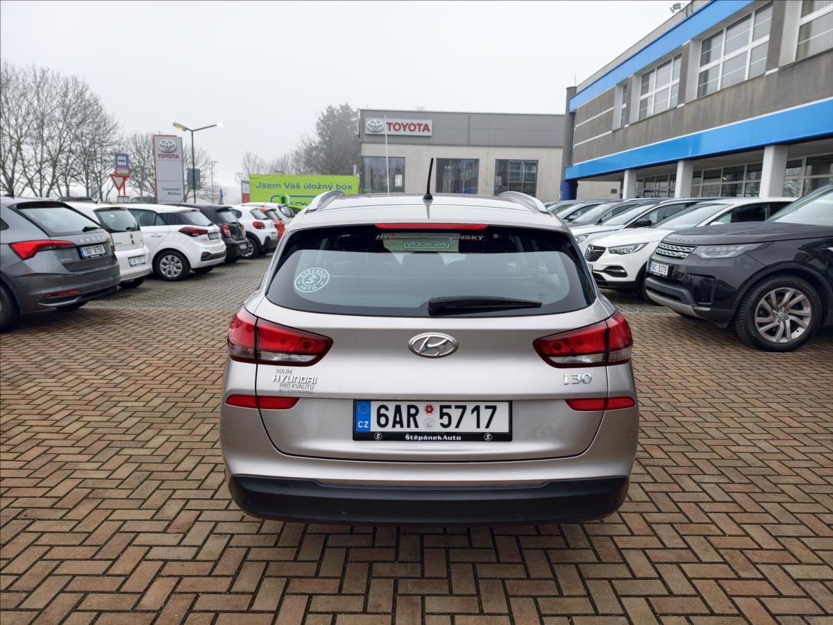 Hyundai i30 Kombi 998,0 88 kw