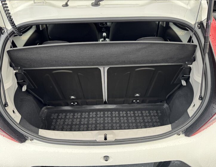 Toyota Aygo Hatchback 998,0 53 kw