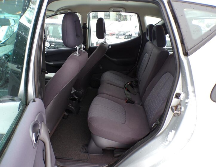 Mercedes-Benz Třídy A 16