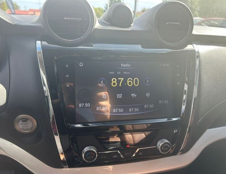 Dongfeng Ostatní Pick-up 2,3 l 120 kw