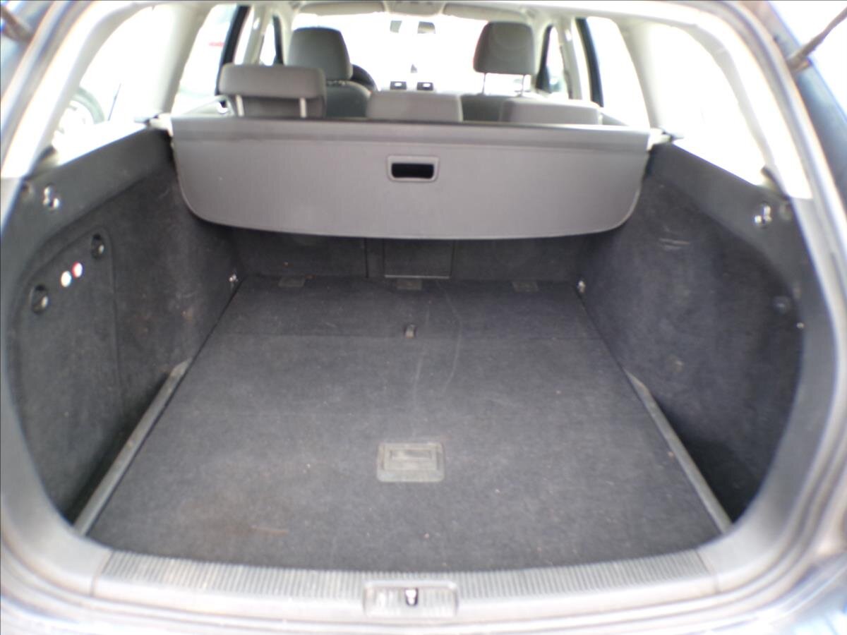 Volkswagen Golf Kombi 1,4 l 90 kw