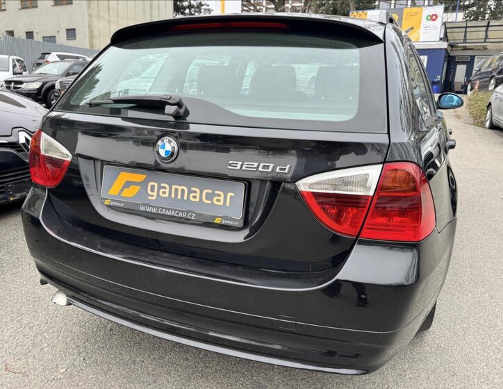 BMW Řada 3 Kombi 2,0 l 120 kw