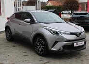 Toyota C-HR 2