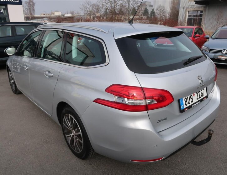 Peugeot 308 Kombi 2,0 l 110 kw