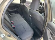 Toyota Yaris 16
