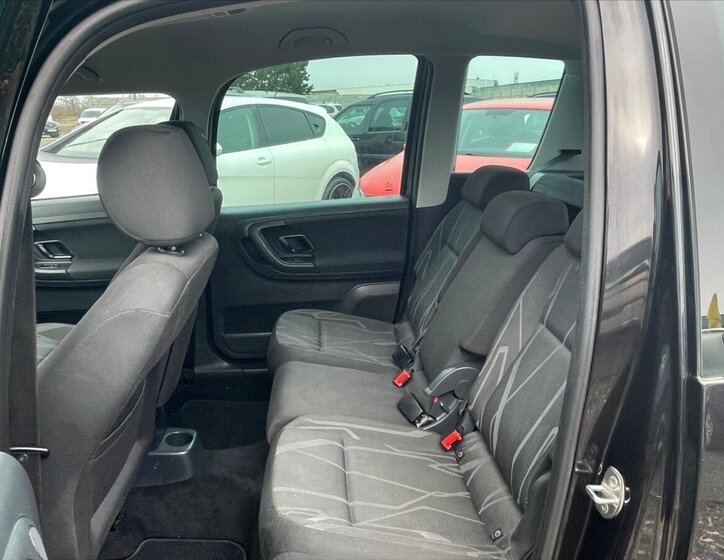 Škoda Roomster MPV 1,2 l 63 kw