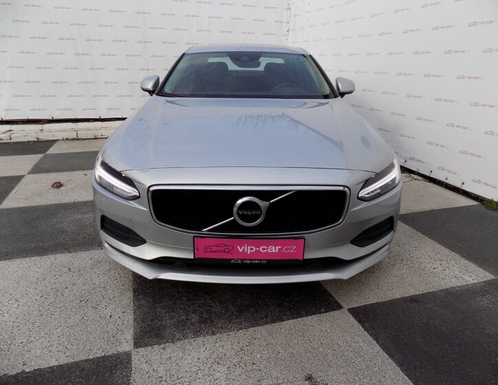 Volvo S90 8