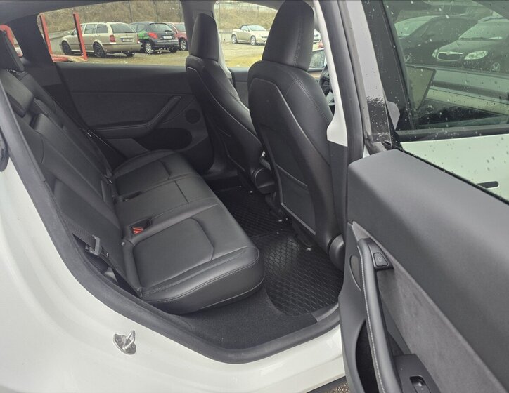 Tesla Model Y SUV 0,0 393 kw