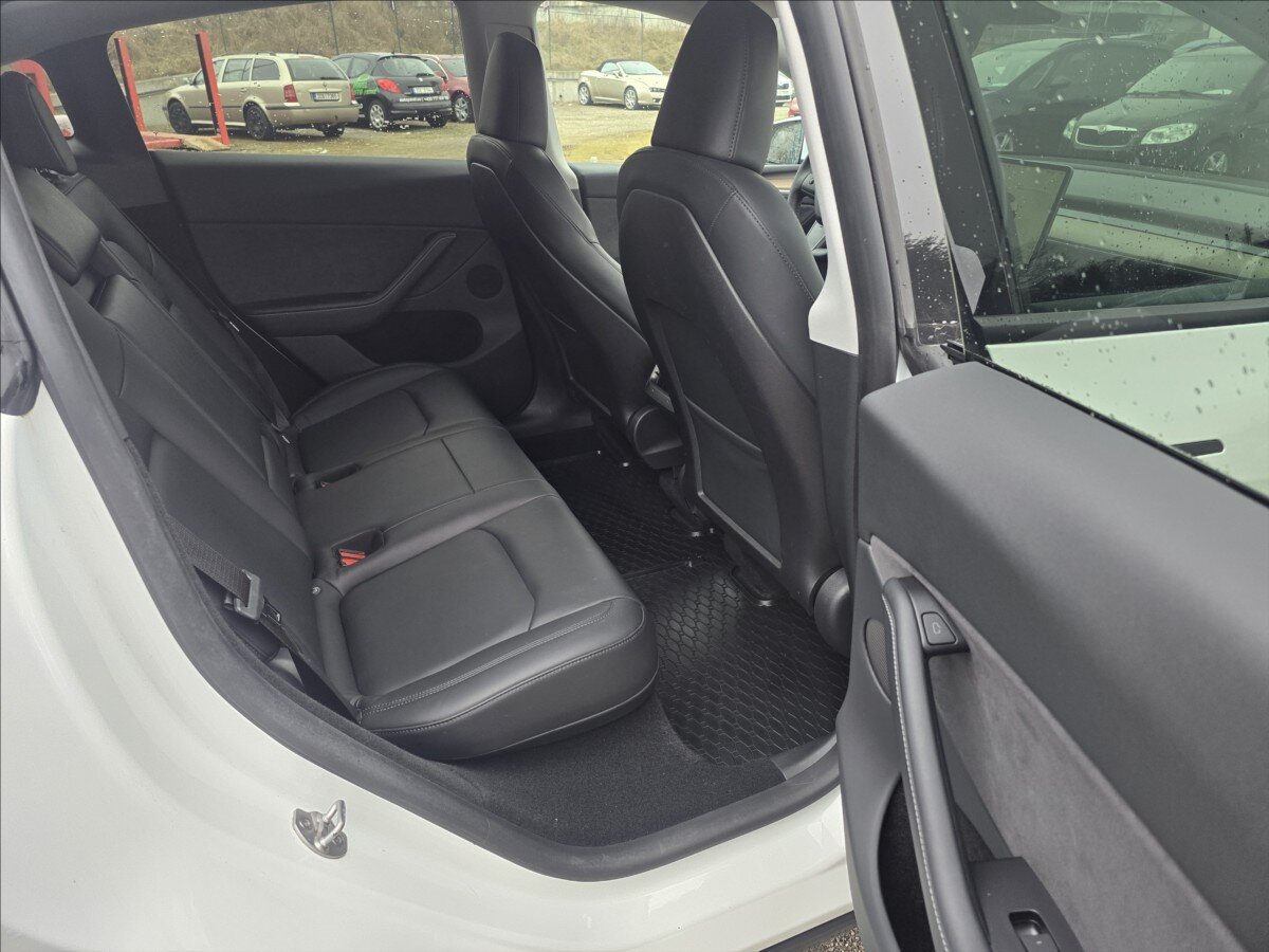 Tesla Model Y SUV 0,0 393 kw