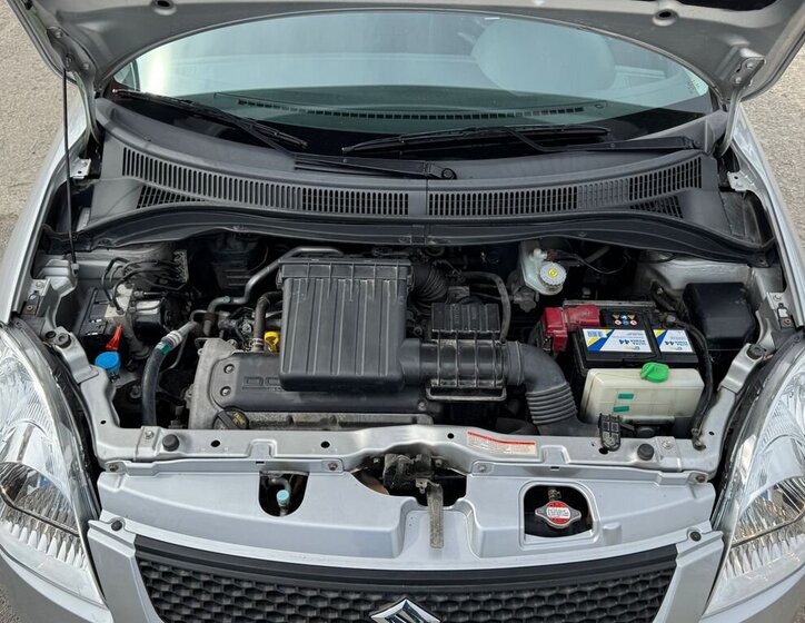 Suzuki Swift Hatchback 1,3 l 67 kw