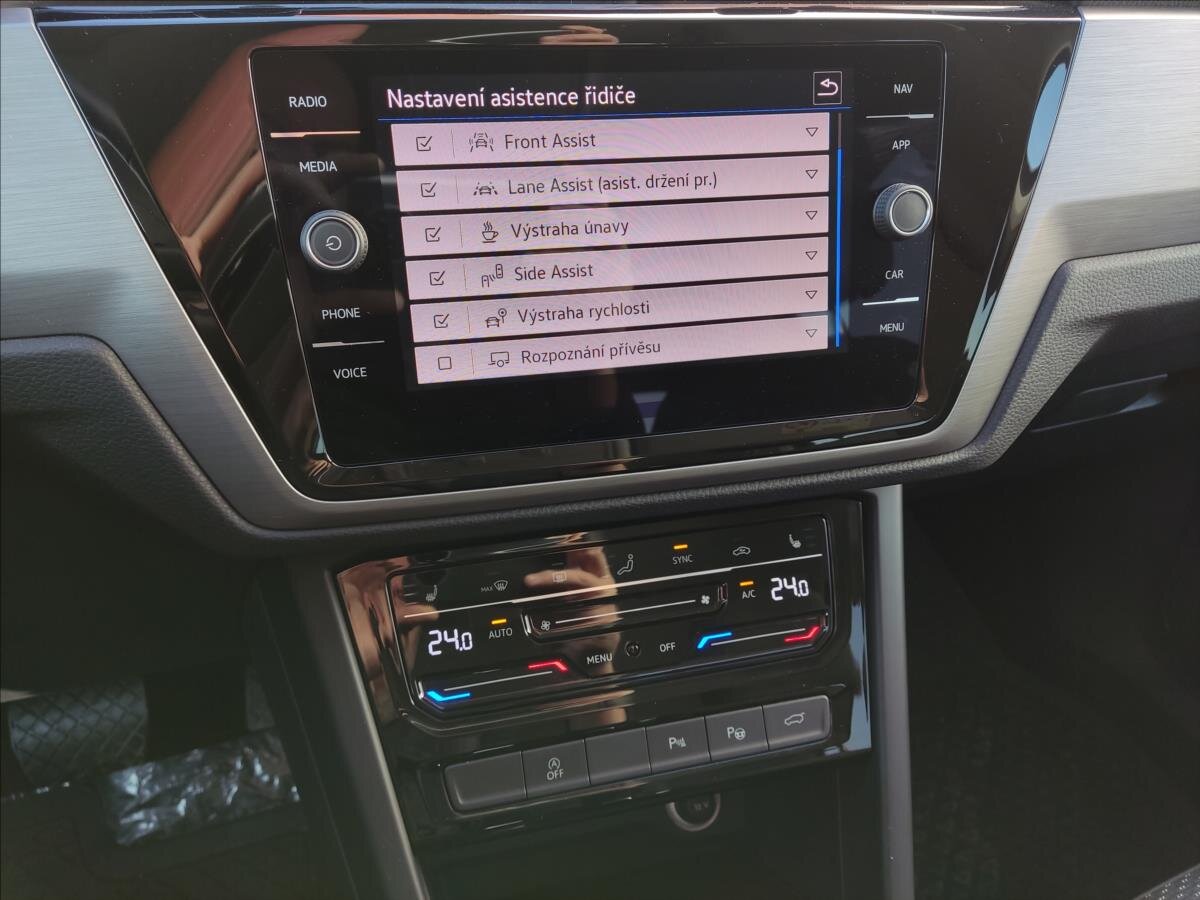 Volkswagen Touran MPV 1,5 l 110 kw